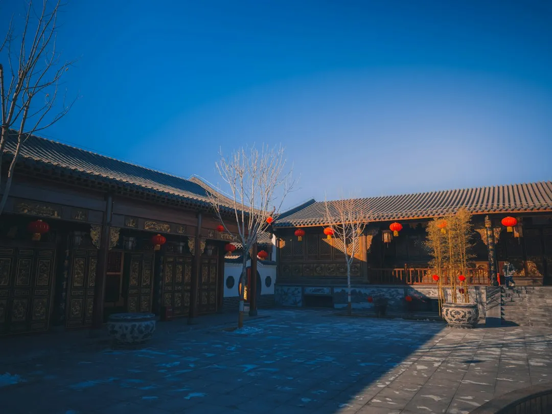 杭州中式庭院设计应用场景盘点:小庭院与别墅景观的定制化实施路径正文配图 1